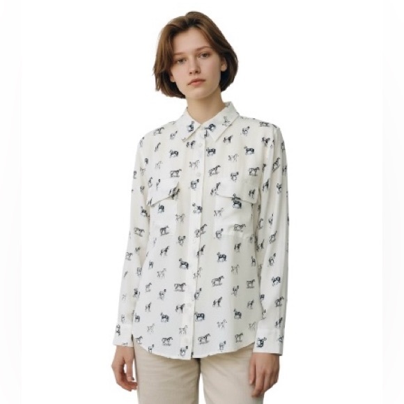 Equipment Tops - Equipment Femme Ivory Silk Collared Blouse With Horse Print Size Large